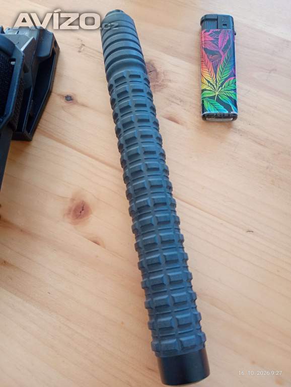 Teleskopický obušek originál policie - kalený . 23