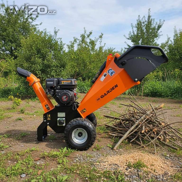 Foto inzerátu Benzínový štěpkovač GS650 6,5 HP, větve až 10 cm