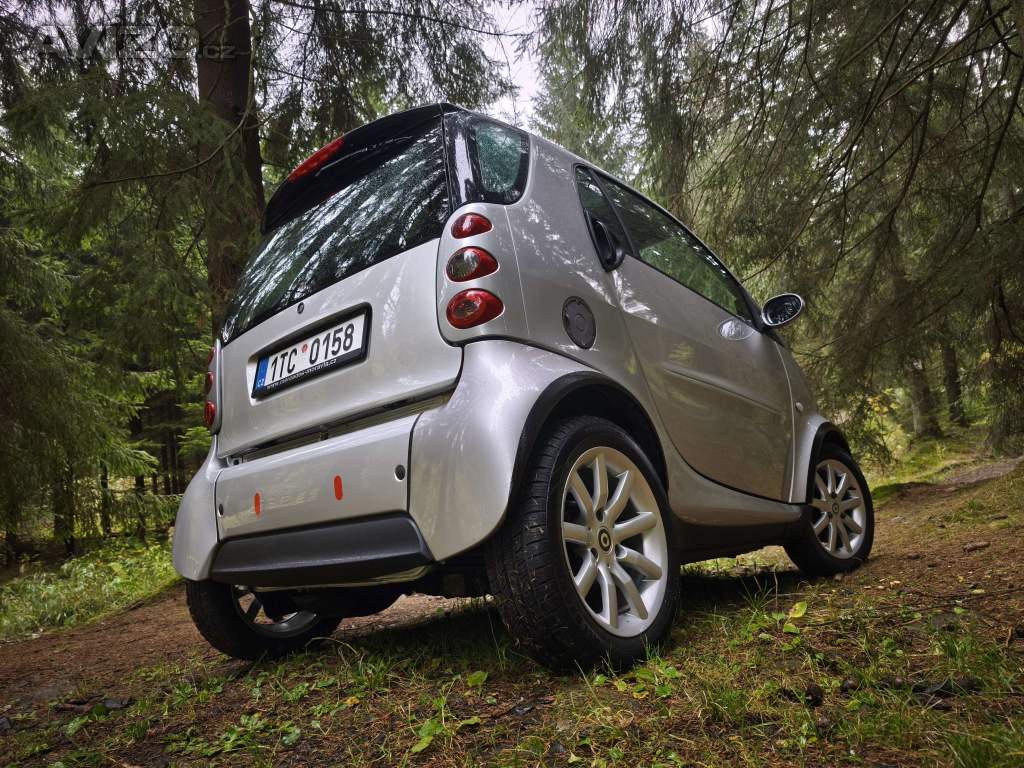 Foto inzerátu Smart Fortwoo Coupé 30 CDi,0.8 automat,nové STK,po servise