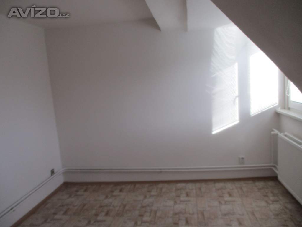Foto inzerátu Pronajmu byt 2+1 57m2 v Opavě, bez platby provize RK, parkování auta