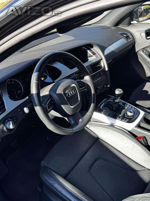 Foto inzerátu Audi A4 Sedan S-line