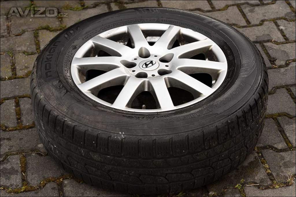4 disky Hyundai se zimními pneumatikami