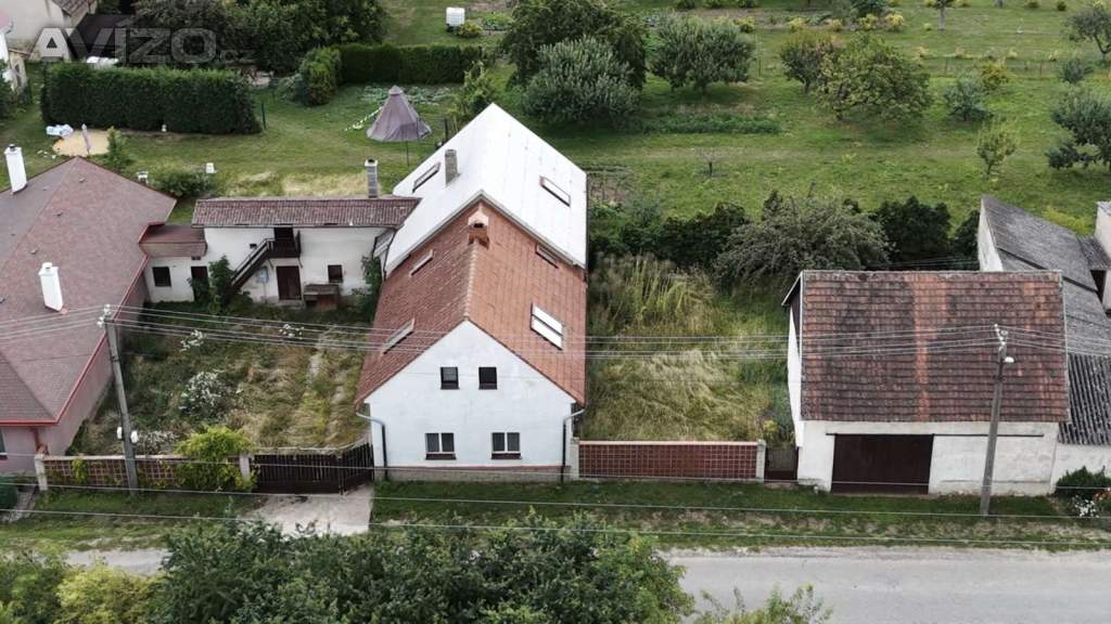 Prodej RD 4+1 v obci Střednice, pozemek 617 m²
