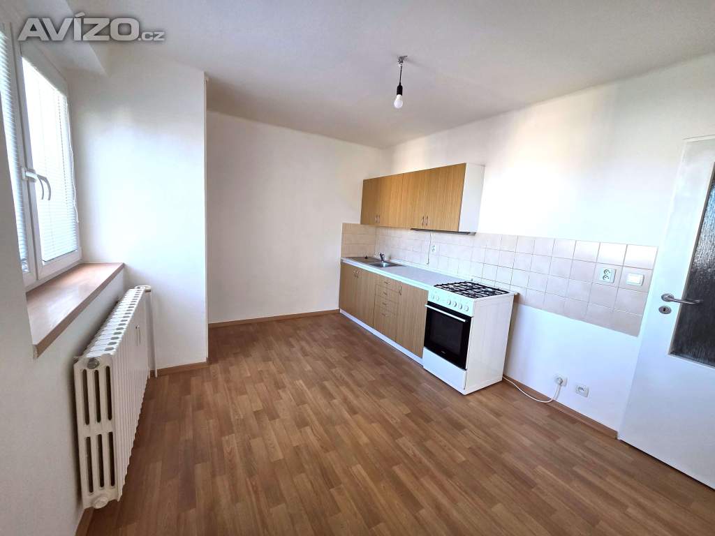 Pronájem bytu 2+1 bez provize RK. Kompletní rekonstrukce 