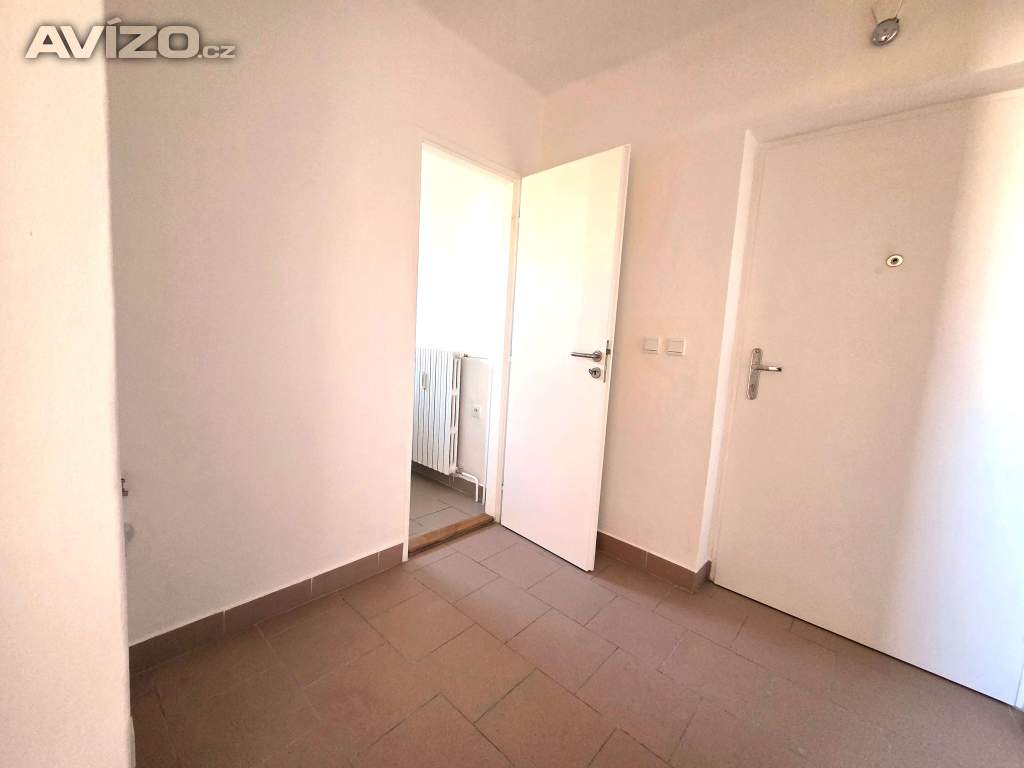 Foto inzerátu Pronájem bytu 2+1 bez provize RK. Kompletní rekonstrukce 
