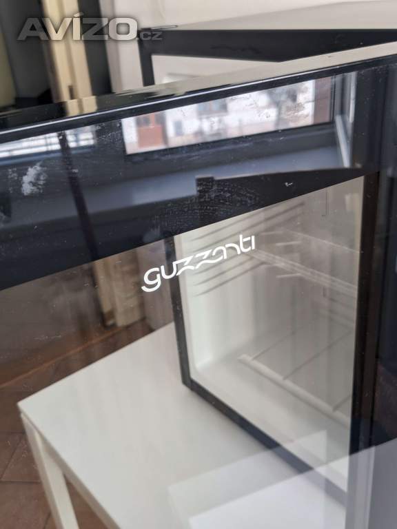 Foto inzerátu Minibar Guzzanti (40l)