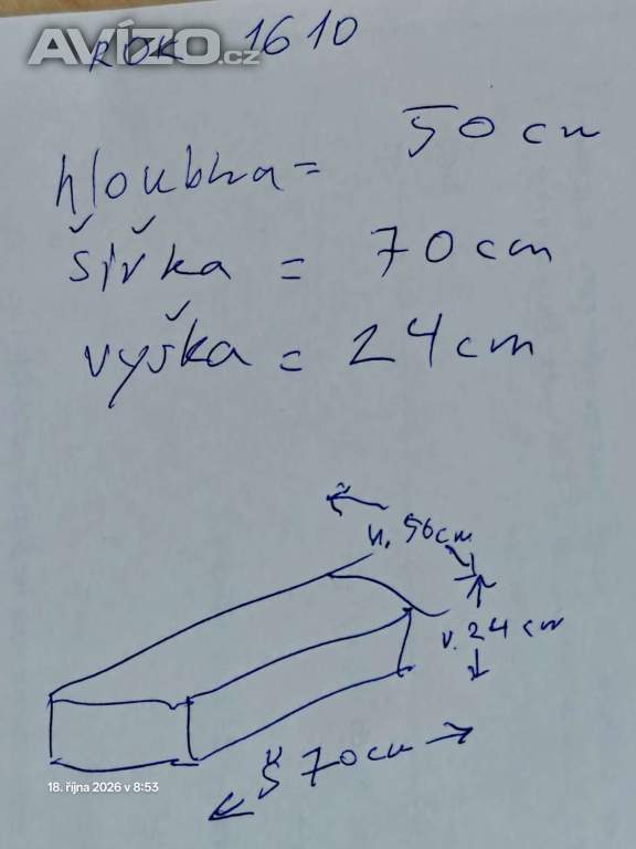 Foto inzerátu Vyřezávaná dřevěná truhla s podstavcem (cena za 1 ks)