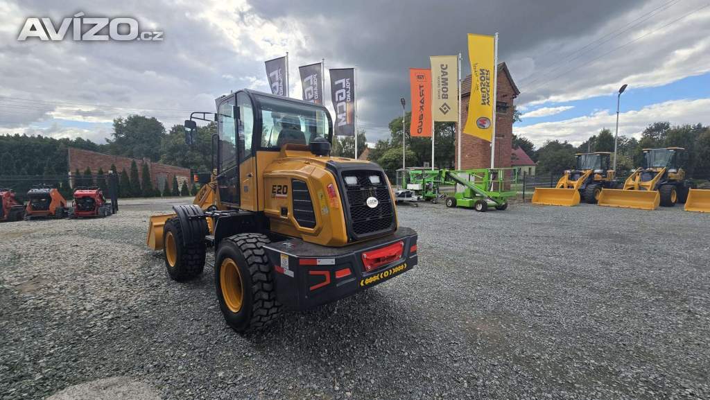 Foto inzerátu Kloubový nakladač LGCM LGE20 4×4 s kabinou