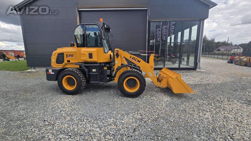 Foto inzerátu Kloubový nakladač LGCM LGE20 4×4 s kabinou