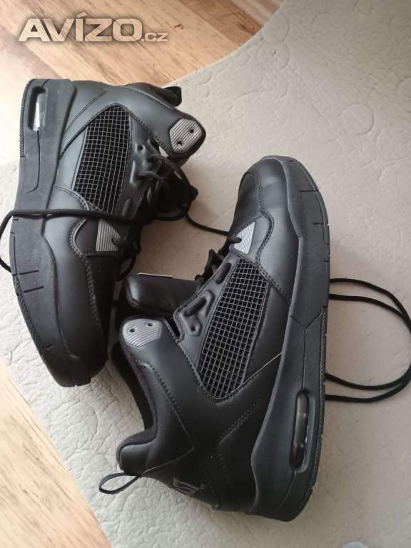 Foto inzerátu  Úplne nové tenisky Everlast Layup (veľkosť 47 / 31 cm) – v záruke