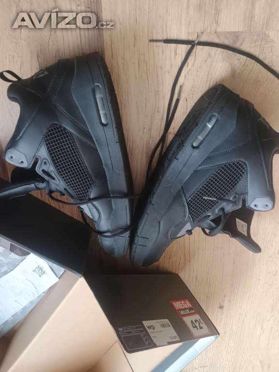Foto inzerátu  Úplne nové tenisky Everlast Layup (veľkosť 47 / 31 cm) – v záruke