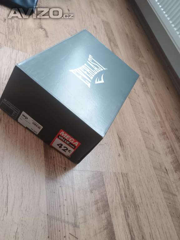 Foto inzerátu  Úplne nové tenisky Everlast Layup (veľkosť 47 / 31 cm) – v záruke
