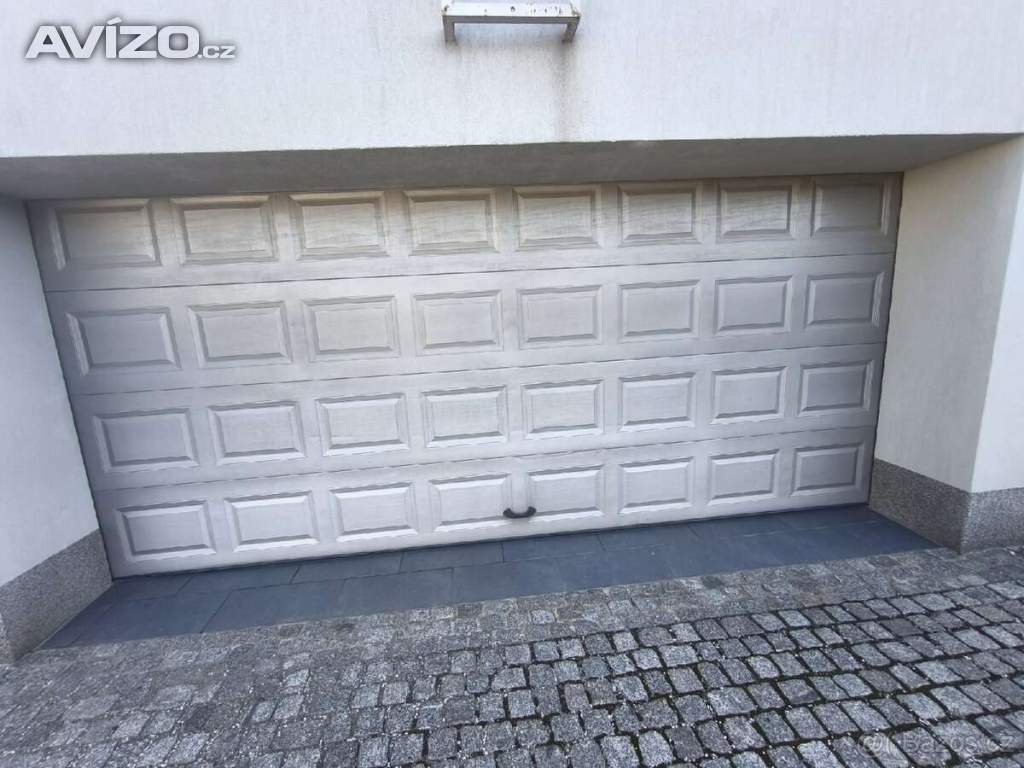 Sekční garážová vrata 488 × 216 cm – kompletní, stříbrné