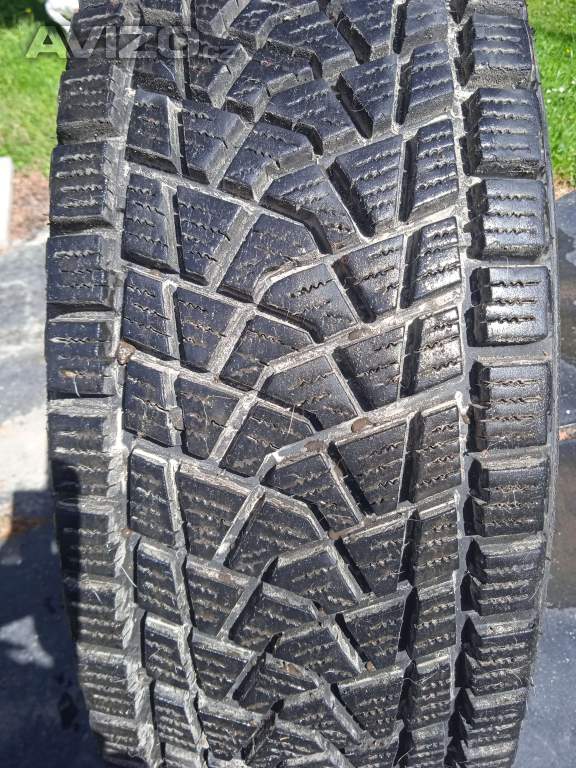 Prodám 4 zánovní pneumatiky VRANÍK zimní, 215/65 R17, 
