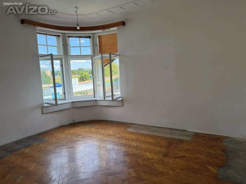 Foto inzerátu Pronájem prostorného 4+1, 142 m², terasa a zahrada – Krnov
