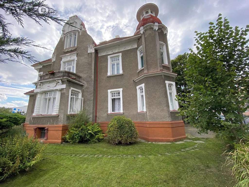 Foto inzerátu Pronájem prostorného 4+1, 142 m², terasa a zahrada – Krnov