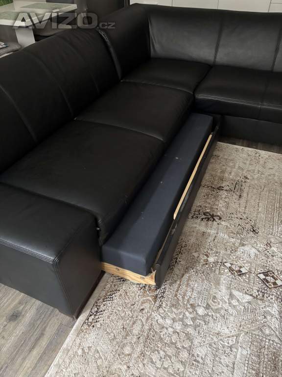 Foto inzerátu Prodám starší rohovou sedací soupravu 