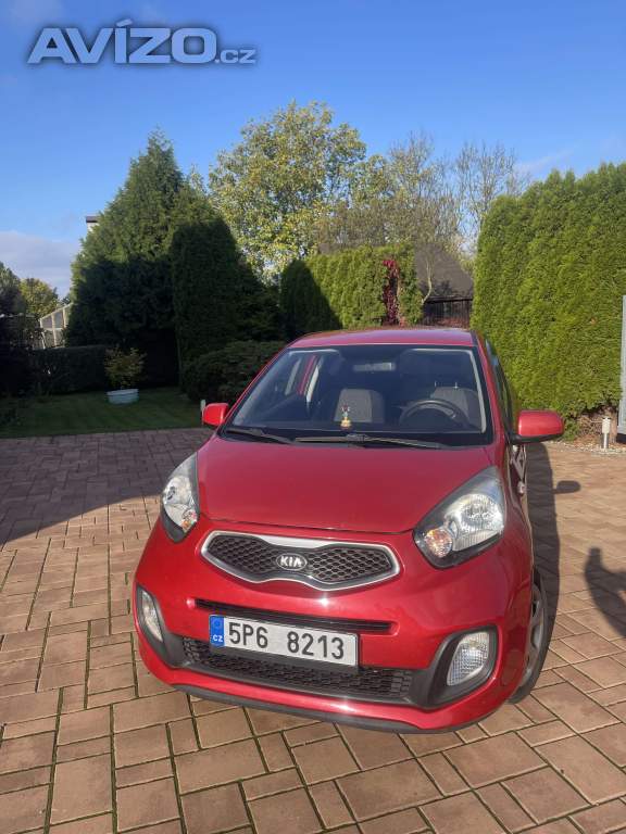 Foto inzerátu Kia Picanto 2013 1.0L benzín - nízký nájezd (64 702km)