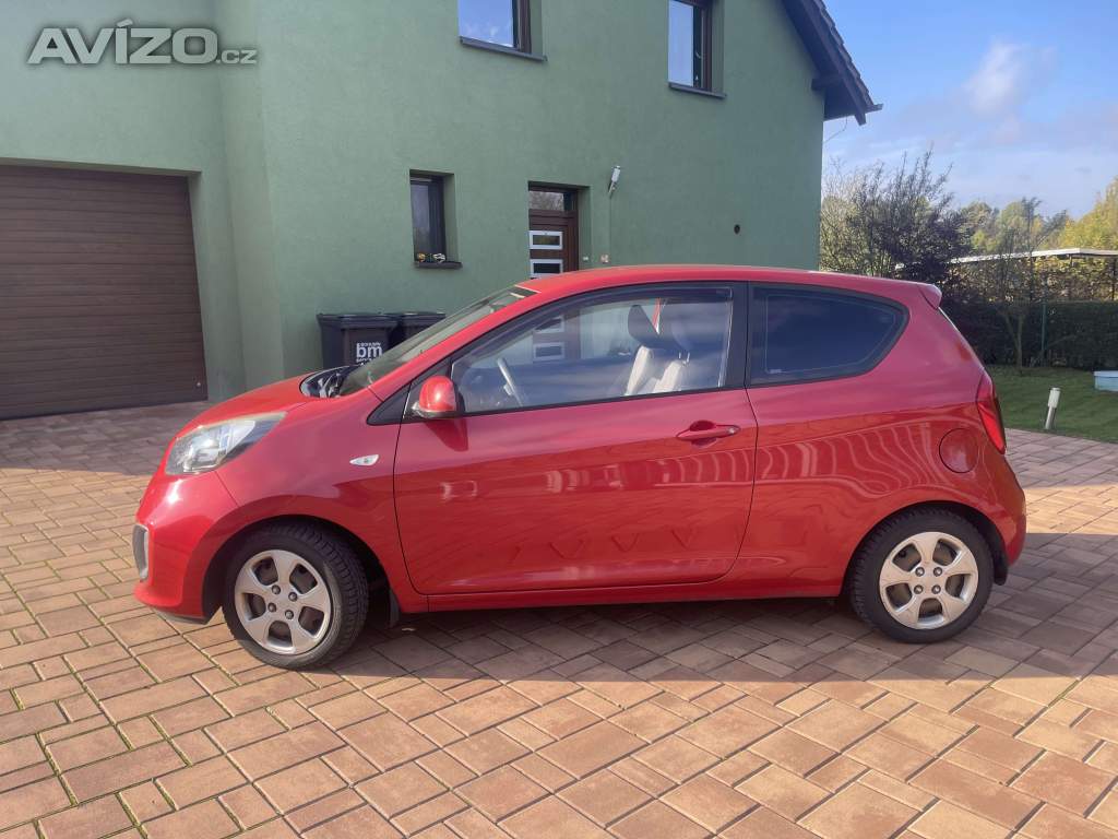 Foto inzerátu Kia Picanto 2013 1.0L benzín - nízký nájezd (64 702km)