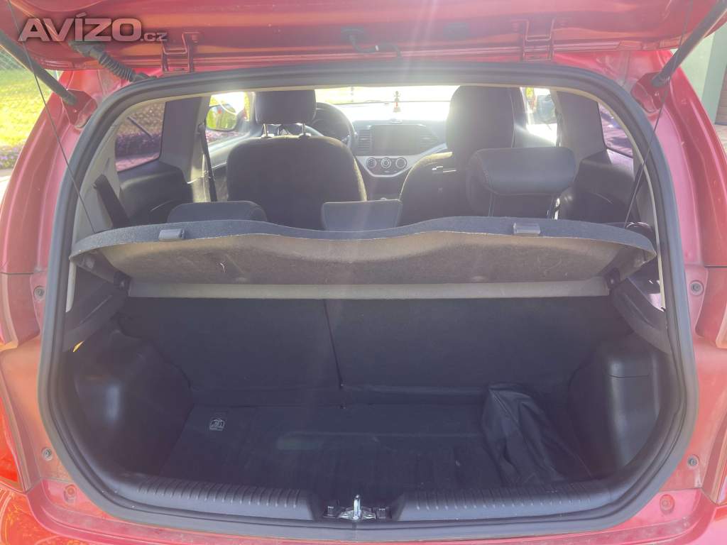 Foto inzerátu Kia Picanto 2013 1.0L benzín - nízký nájezd (64 702km)