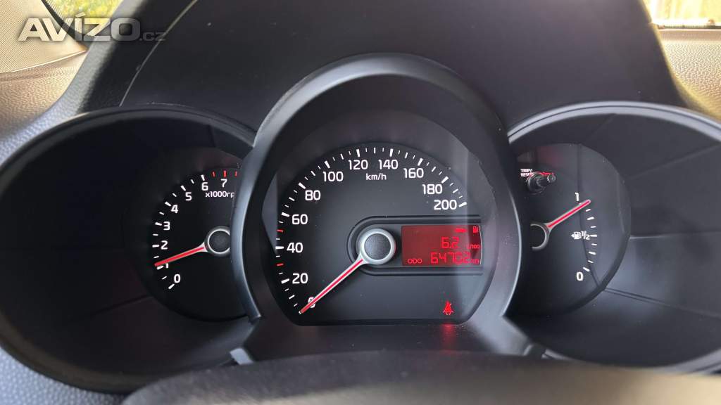 Foto inzerátu Kia Picanto 2013 1.0L benzín - nízký nájezd (64 702km)