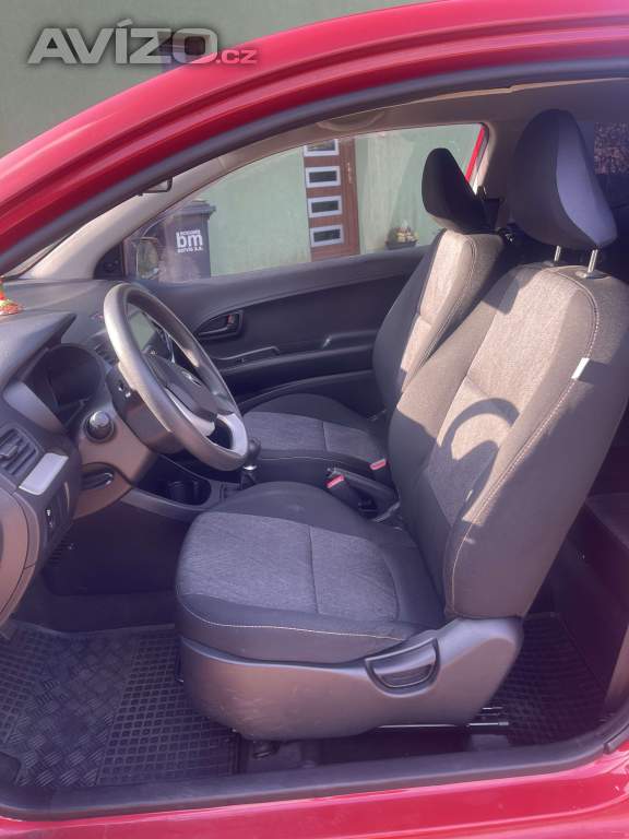 Foto inzerátu Kia Picanto 2013 1.0L benzín - nízký nájezd (64 702km)