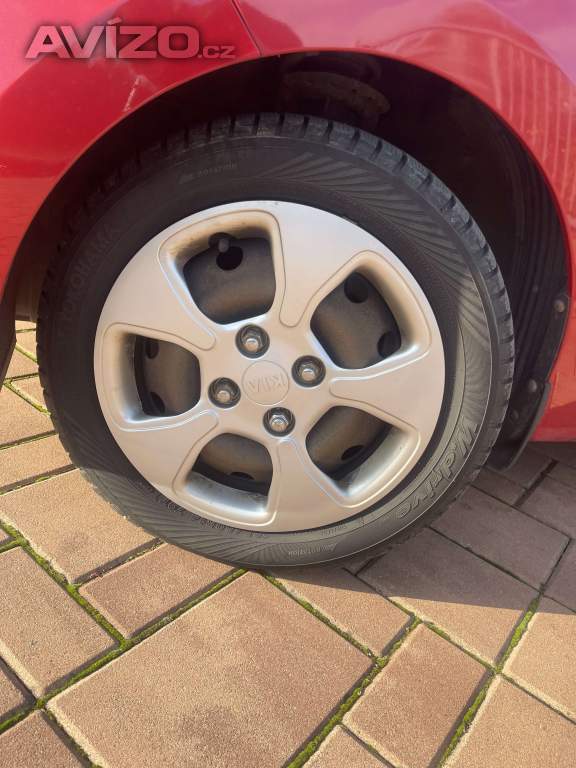 Foto inzerátu Kia Picanto 2013 1.0L benzín - nízký nájezd (64 702km)