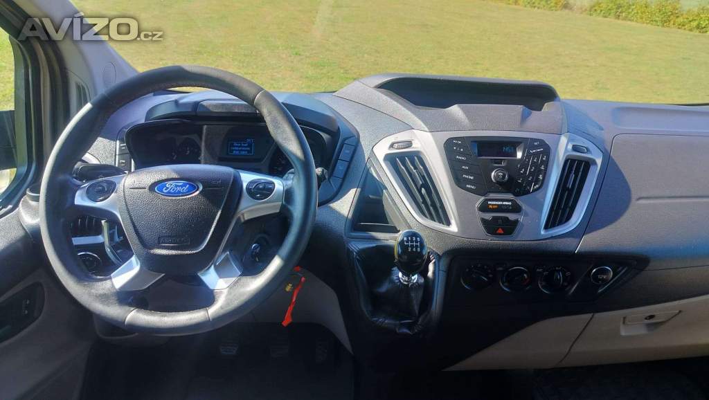 Foto inzerátu FORD TOURNEO CUSTOM 8-místný