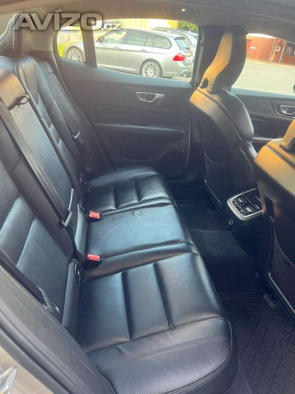 Foto inzerátu Volvo S60 B5 AWD Ultimate Dark | HUD | Pilot Assist | Panorama | 33 000 km | 1. majitel