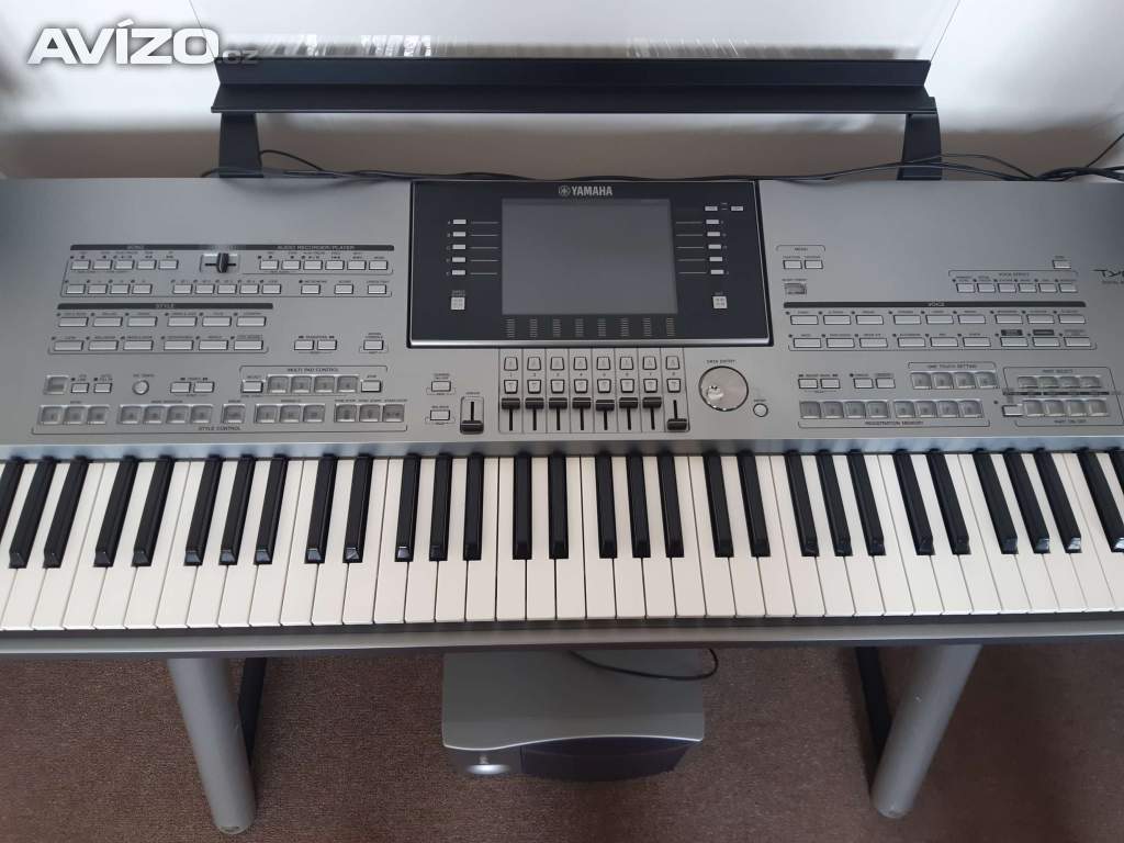 Foto inzerátu Špičkový nástroj YAMAHA Tyros 5 arranger workstation + příslušenství