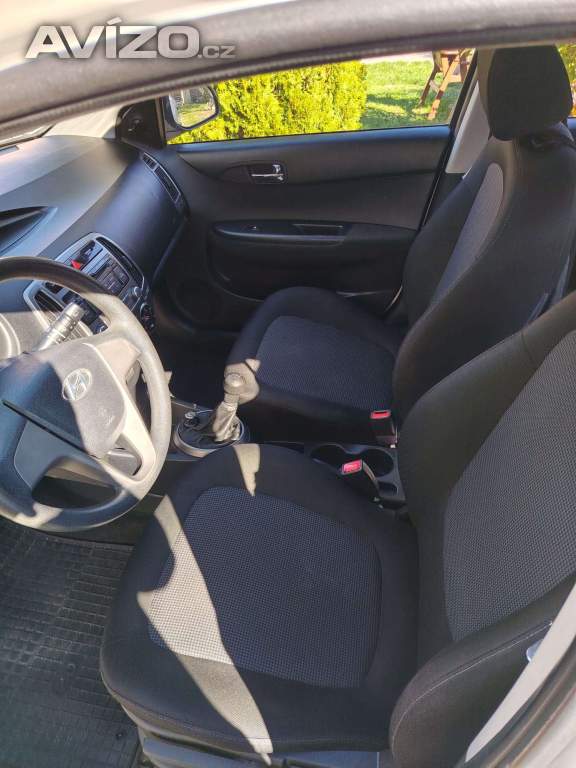 Foto inzerátu Prodej Hyundai i.20 + nová zimní pneu a disky