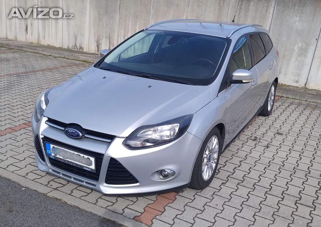 Ford Focus Combi 2012 | 1.6 benzín | Automat | Titanium