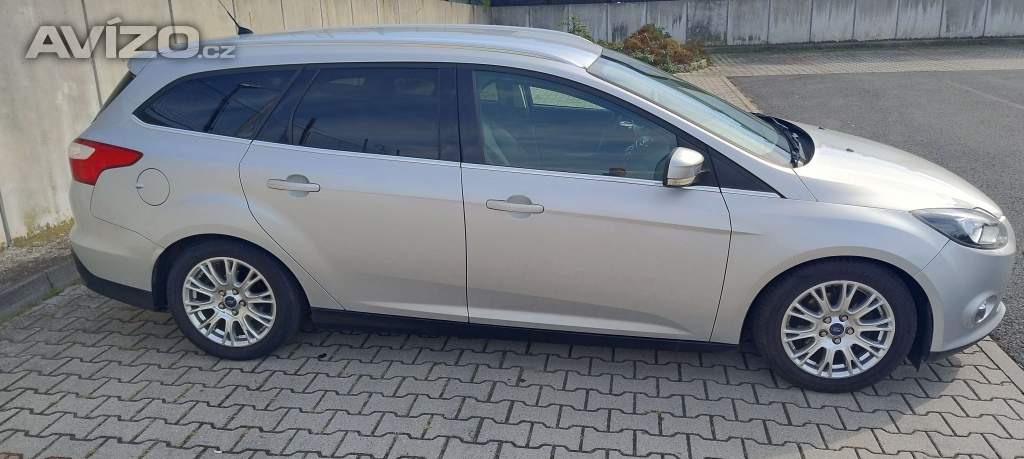 Foto inzerátu Ford Focus Combi 2012 | 1.6 benzín | Automat | Titanium