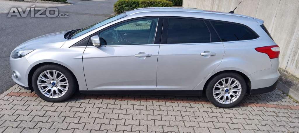 Foto inzerátu Ford Focus Combi 2012 | 1.6 benzín | Automat | Titanium