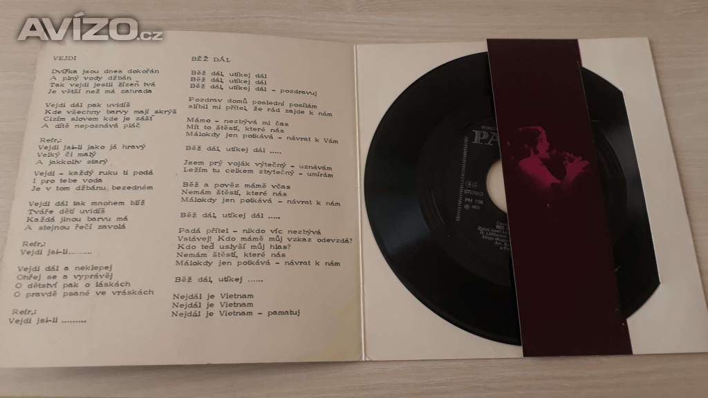 Foto inzerátu Josef Laufer - Vyjdi / Běž dál (1973)