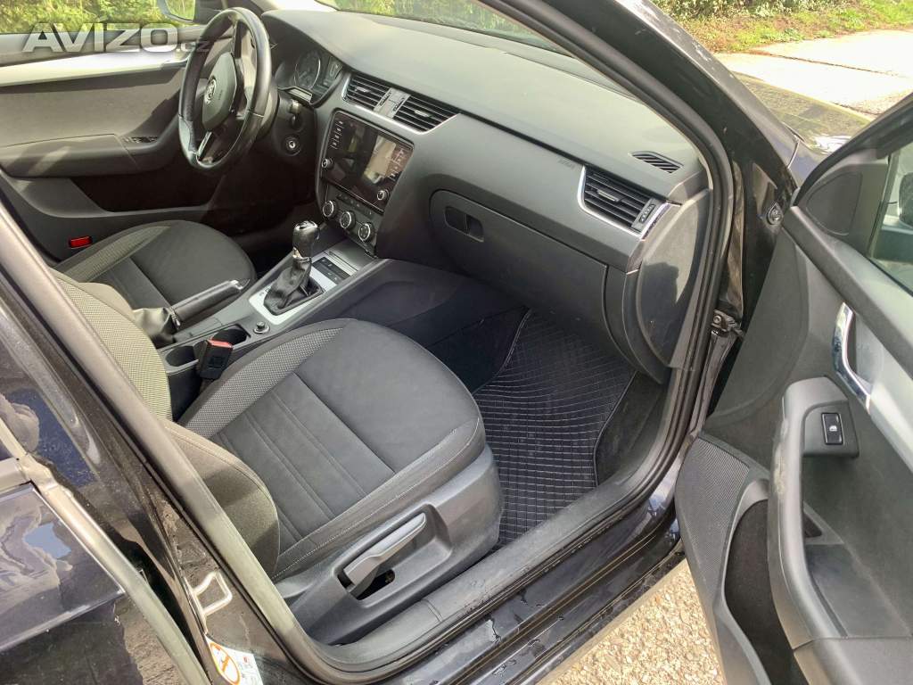 Foto inzerátu Škoda Octavia kombi dsg 2l tdi110kw 11/2017