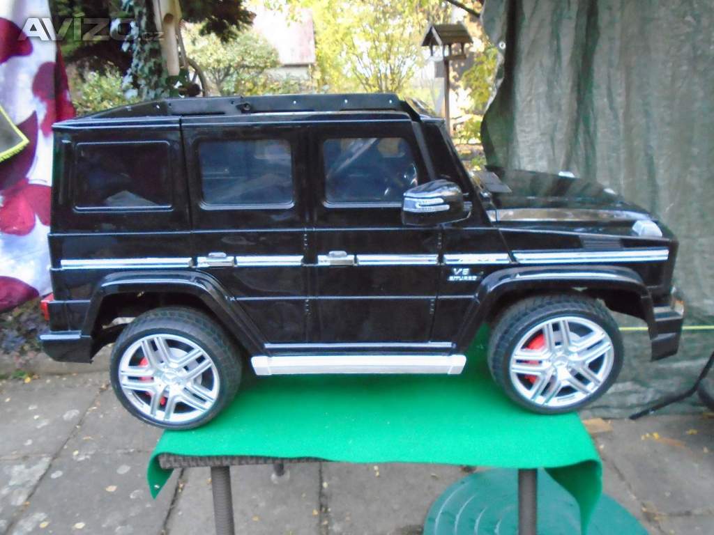 Foto inzerátu Dětské elektrické auto Mercedes Benz AMG G63 pro 1 dítě pěkný stav zánovní baterie