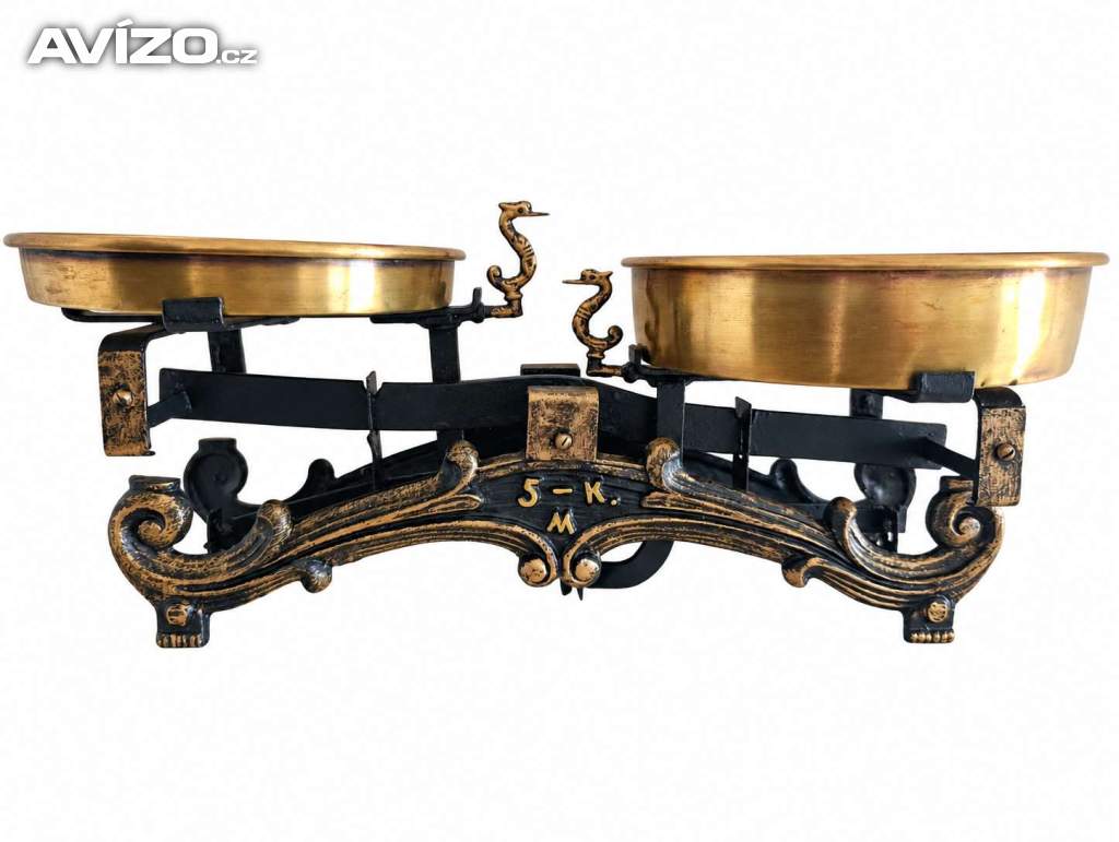 Dvoumiskové váhy po renovaci mosazné misky