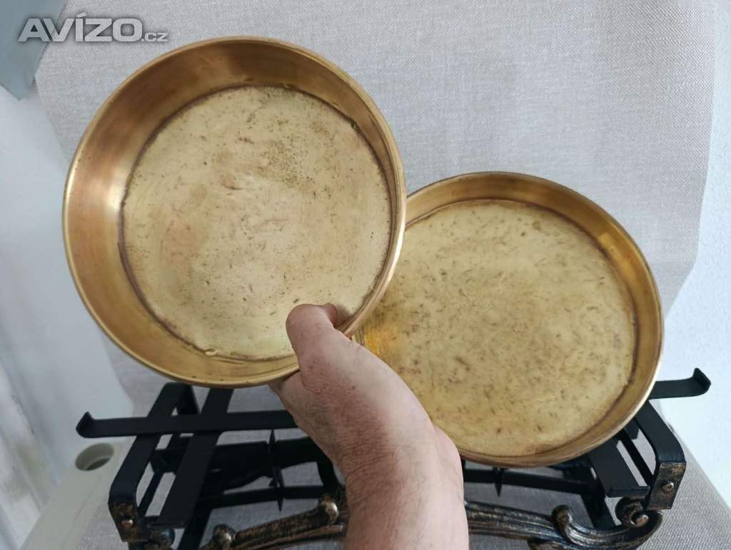 Foto inzerátu Dvoumiskové váhy po renovaci mosazné misky