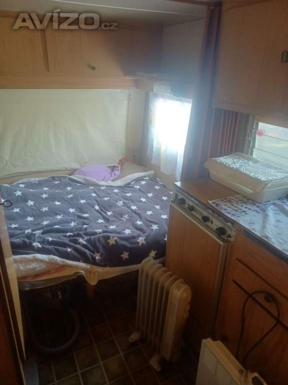 Foto inzerátu Chata s karavanem