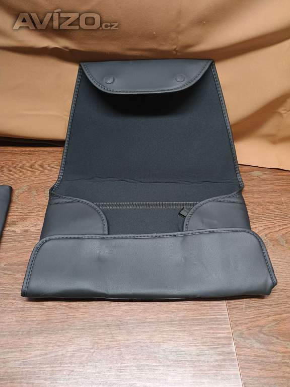 Foto inzerátu 149 - anti-kick mats - chrániče zadní strany sedadel Tesla Y nebo 3