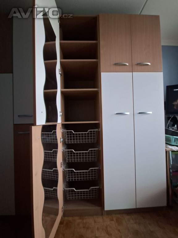 Foto inzerátu Velká skřín