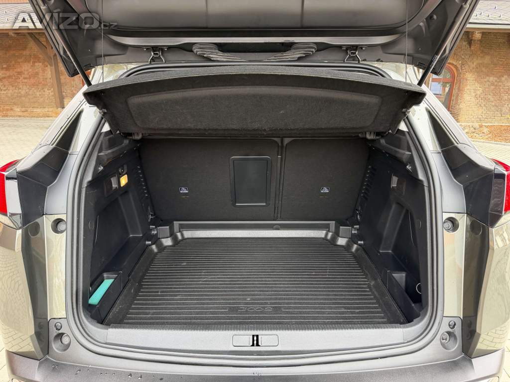 Foto inzerátu Peugeot 3008 1.5 BHDI(96 KW), ALLURE, naj. 49 000 km, ČR