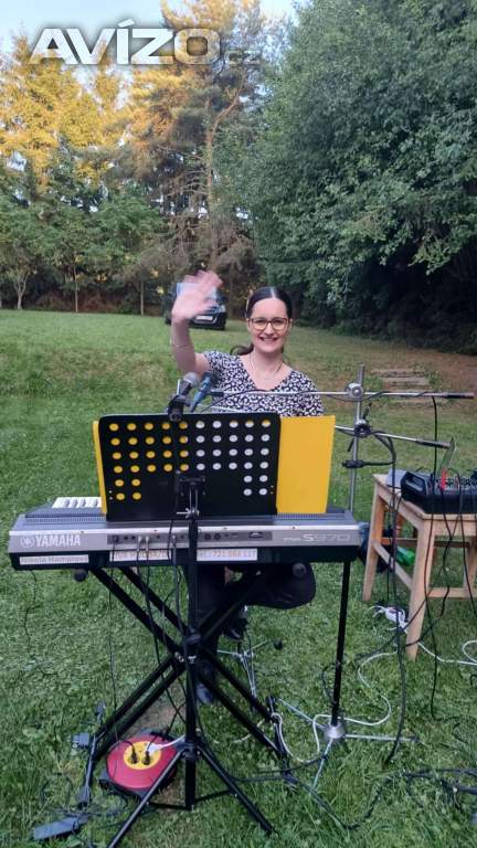 Foto inzerátu Živá hudba/Dj na svatbu, oslavu, večírek