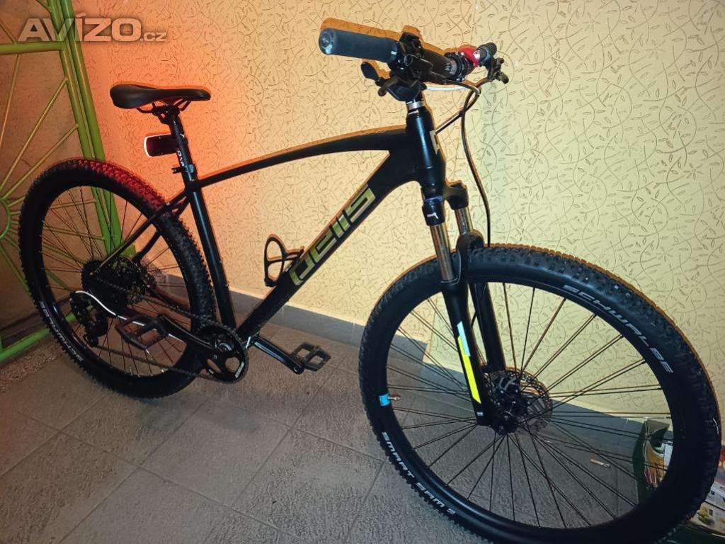 Foto inzerátu Kolo mtb 29 trek a razzer Evo 2