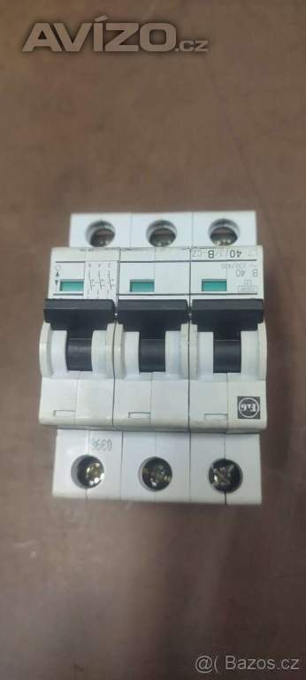 Foto inzerátu Elektro - chránič, stykač, jistič, ethernet konektor profi 