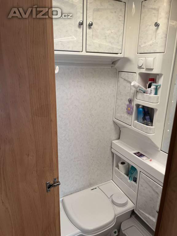 Foto inzerátu Obytný přívěs-karavan-Hobby 560 excelent easy
