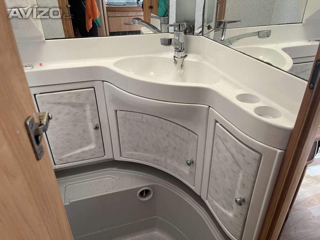 Foto inzerátu Obytný přívěs-karavan-Hobby 560 excelent easy