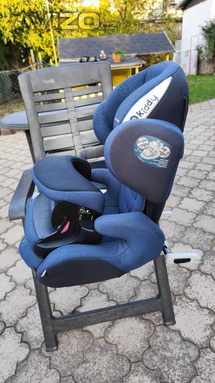 Foto inzerátu Špičková autosedačka Kiddy Phoenixfix 3 (9–18 kg) s pultíkem – Modrá