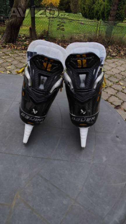 Foto inzerátu Hokejové brusle Bauer Supreme M5 PRO INT (vel. 4.5, Fit 3) + LS Pulse Ti